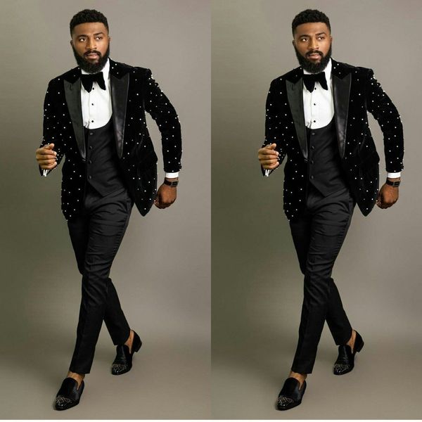 three pieces men's tuxedos for wedding prom party gowns custom made pearls handsome mens jacket pants vest blazer suits 2022, Black;gray
three pieces men's tuxedos for wedding prom party gowns custom made pearls handsome mens jacket pants vest blazer suits 2022, Black;gray