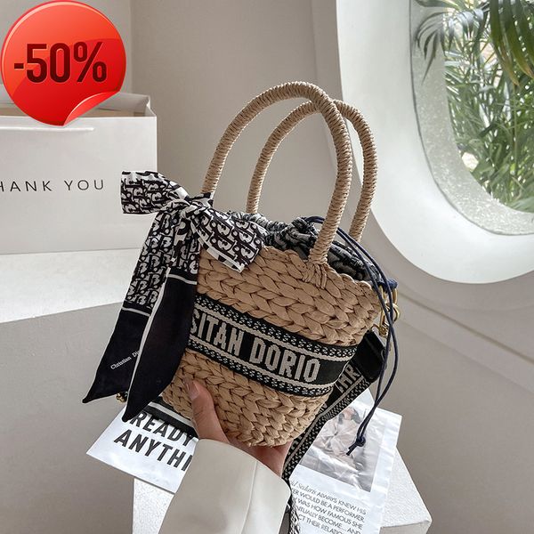 the factory directly d home woven bucket 2022 summer new beach women's large capacity portable one shoulder women's bag
the factory directly d home woven bucket 2022 summer new beach women's large capacity portable one shoulder women's bag