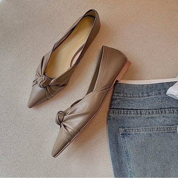sandals spring and summer ins style pointed flat shoes korean grandma single shallow mouth size o312, Black
sandals spring and summer ins style pointed flat shoes korean grandma single shallow mouth size o312, Black