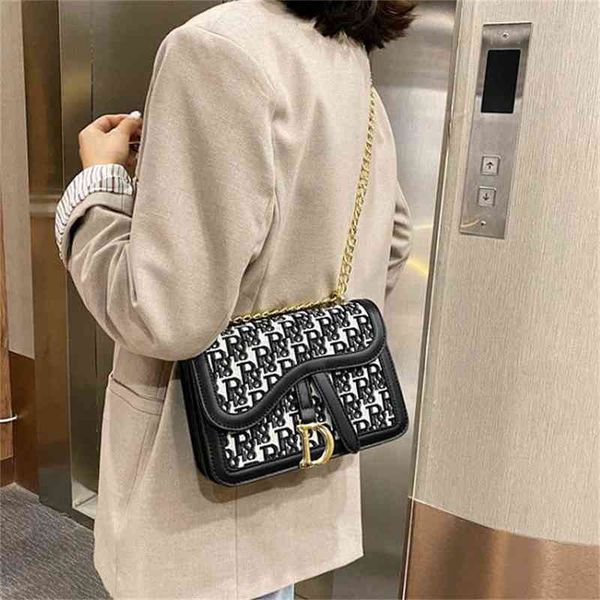 bag female new version one shoulder diagonal cross bag texture style versatile chain small square bags