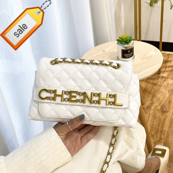 2021 summer new small capacity ladies tassel shoulder bag large letter handbag casual factory outlet
2021 summer new small capacity ladies tassel shoulder bag large letter handbag casual factory outlet