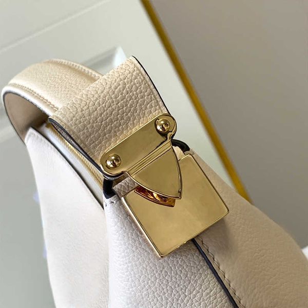 new wave handbag luxury designer 2021 female tote bag fashion retro print leather shoulder classic crossbody
new wave handbag luxury designer 2021 female tote bag fashion retro print leather shoulder classic crossbody