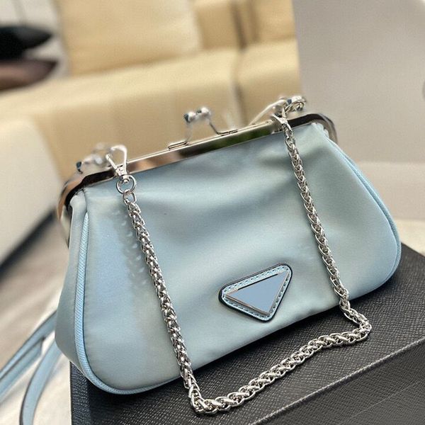4 colors nylon totes designer handbag women bag womens letter handbags luxurys designers ladie shoulder chain bag lady clutch purse retro cu
4 colors nylon totes designer handbag women bag womens letter handbags luxurys designers ladie shoulder chain bag lady clutch purse retro cu