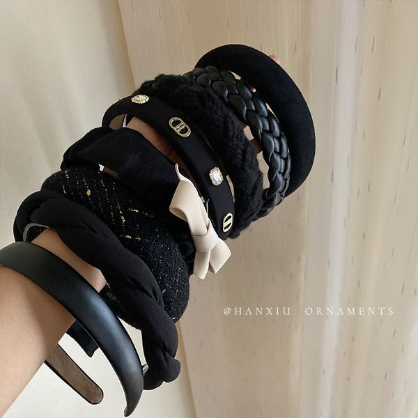french elegant black headband autumn and winter sweet pearl hairpin knitted increased skull headband hairpin with broad edge women, Silver
french elegant black headband autumn and winter sweet pearl hairpin knitted increased skull headband hairpin with broad edge women, Silver