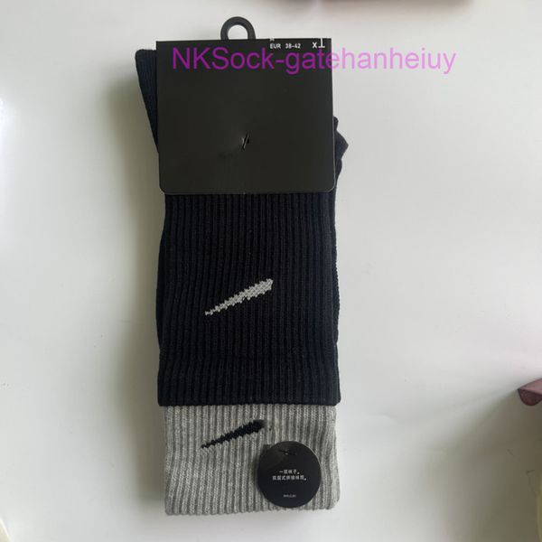 men fashion classic socks hook brand color stitched men's women's long tube sports training sock street couple middle tubes luxury, Black
men fashion classic socks hook brand color stitched men's women's long tube sports training sock street couple middle tubes luxury, Black