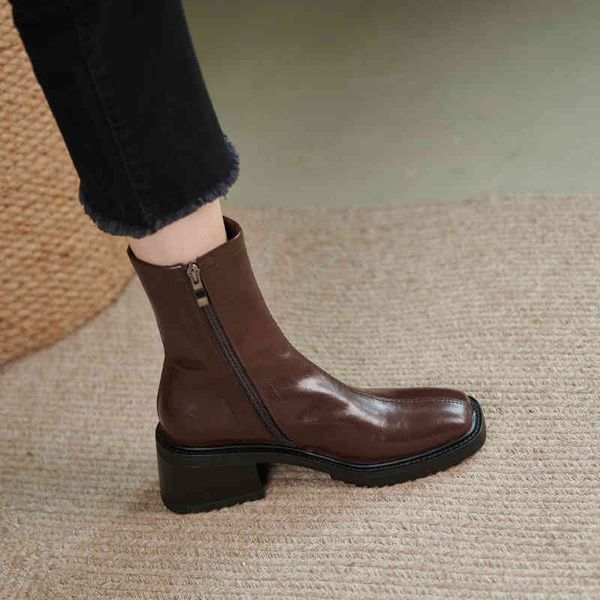 boots autumn and winter thick soled martin boots heel short tube square head solid color simple korean version side zipper fashion fk41, Black
boots autumn and winter thick soled martin boots heel short tube square head solid color simple korean version side zipper fashion fk41, Black