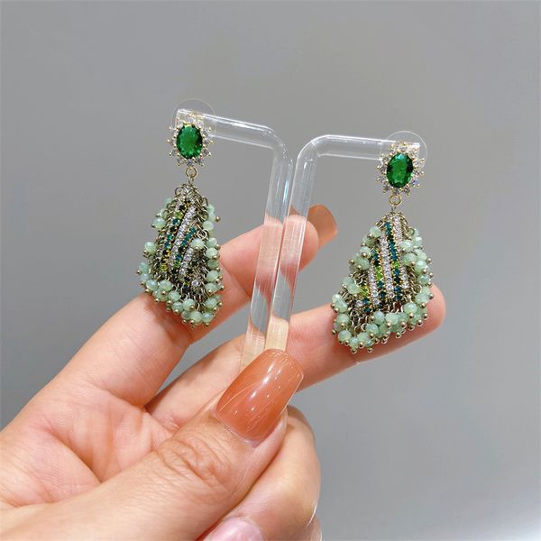 light luxury heavy industry green crystal tassel earrings elegant female ear accessories, Golden;silver
light luxury heavy industry green crystal tassel earrings elegant female ear accessories, Golden;silver