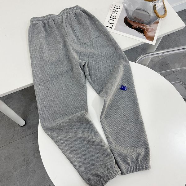 2022 new design pants solid color casual embroidered pants sweatpants, Black;brown
2022 new design pants solid color casual embroidered pants sweatpants, Black;brown