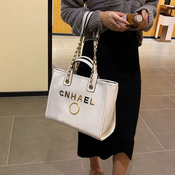 fashion luxury designer handbags women's beach bags brand ch metal badge tote bag small mini evening handbag female capacity large leat, Black;red
fashion luxury designer handbags women's beach bags brand ch metal badge tote bag small mini evening handbag female capacity large leat, Black;red