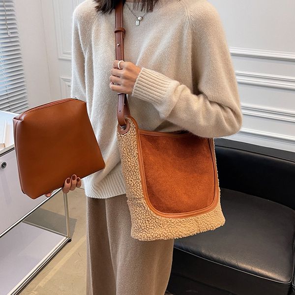 fashion contrast imitation lamb shoulder bag lady large capacity leisure bucket messenger bag woman designer brand women handbag
fashion contrast imitation lamb shoulder bag lady large capacity leisure bucket messenger bag woman designer brand women handbag