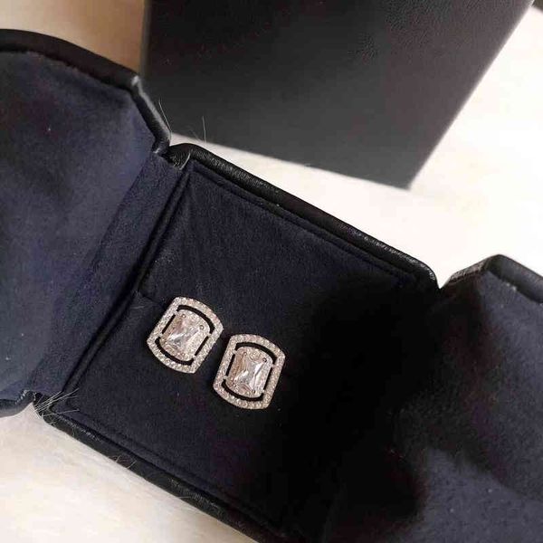 2022 trend europe famous brand pure 925 sterling silver luxury jewelry earrings for women crystal sugar design, Golden
2022 trend europe famous brand pure 925 sterling silver luxury jewelry earrings for women crystal sugar design, Golden