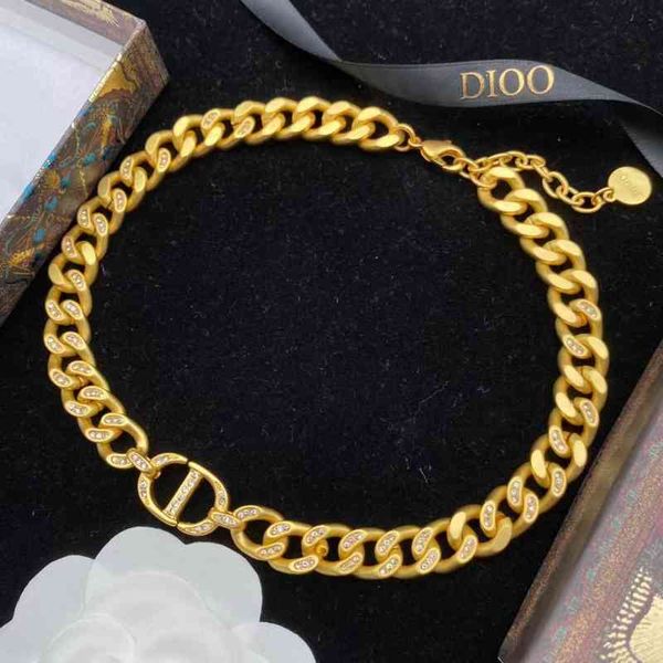 2022 new letter inlaid necklace bracelet women's versatile neck chain us design jewelry, Golden;silver
2022 new letter inlaid necklace bracelet women's versatile neck chain us design jewelry, Golden;silver