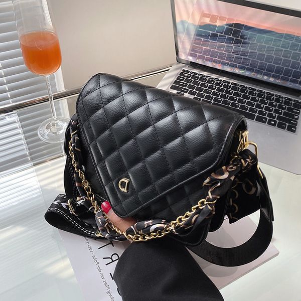 spring summer 2022 designer new underarm chain versatile small square female shoulder bags handbags
spring summer 2022 designer new underarm chain versatile small square female shoulder bags handbags