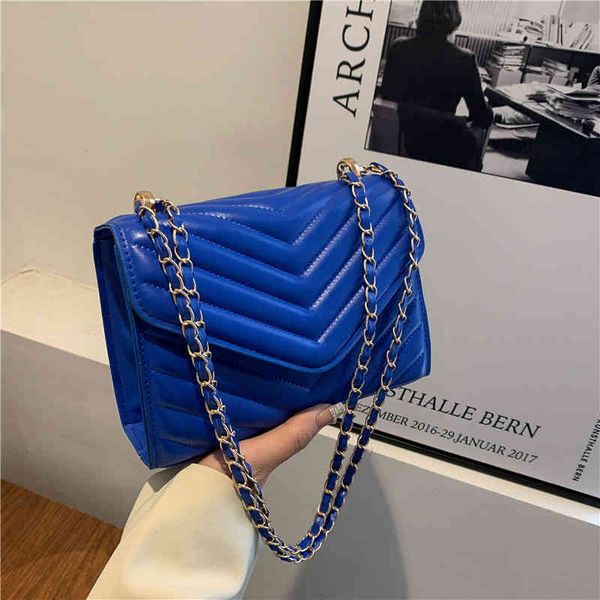 bag female 2022 spring fashion embroidered v-shaped chain painted shoulder crossbody shoulder bags
bag female 2022 spring fashion embroidered v-shaped chain painted shoulder crossbody shoulder bags