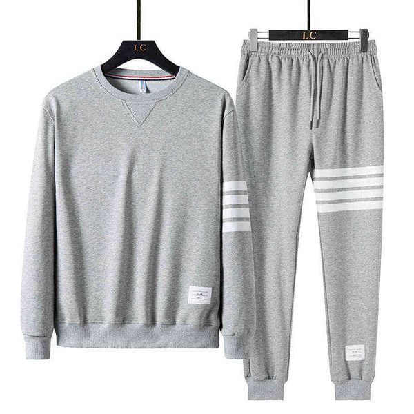 2020 brand autumn winter men sets pants clothing sweatsuit fashion clothes trousers sportswear sweatpants long sleeve tracksuits g1217, Gray
2020 brand autumn winter men sets pants clothing sweatsuit fashion clothes trousers sportswear sweatpants long sleeve tracksuits g1217, Gray