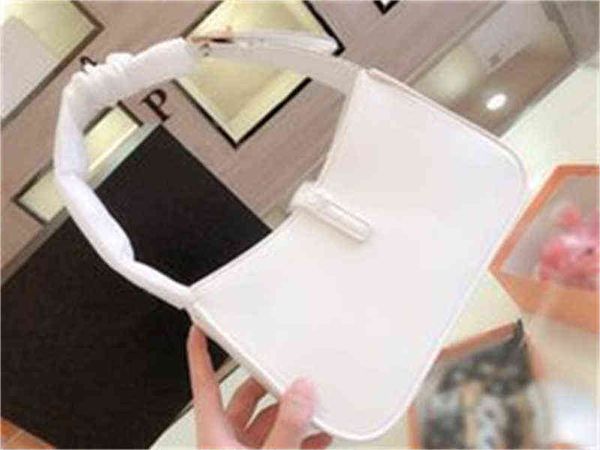 3achain shoulder bag lady single 2022 ss wallets handbags tassel women fashion classic cross body purse totes designer purses, Red;black
3achain shoulder bag lady single 2022 ss wallets handbags tassel women fashion classic cross body purse totes designer purses, Red;black