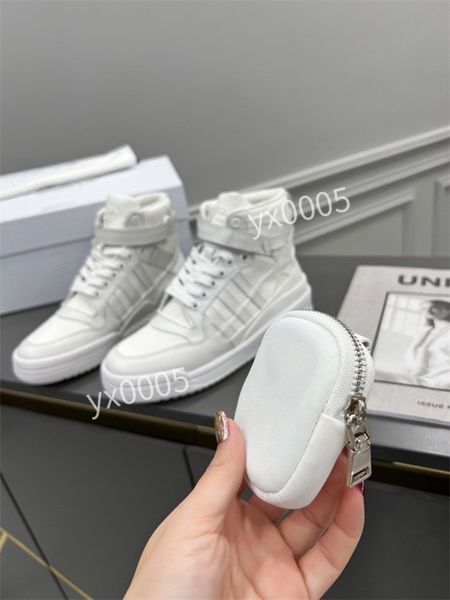 men casual shoes dad sneaker paris fashion womens shoe platform sports trainers strawberry mouse wave mouth tiger print rx22057, Black
men casual shoes dad sneaker paris fashion womens shoe platform sports trainers strawberry mouse wave mouth tiger print rx22057, Black