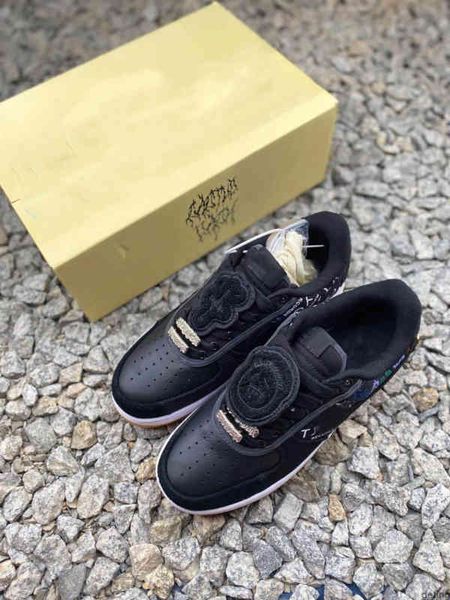 shoes travis scottss 1s skateboarding multi color stitching zipper suede designer sneaker size36~45
shoes travis scottss 1s skateboarding multi color stitching zipper suede designer sneaker size36~45