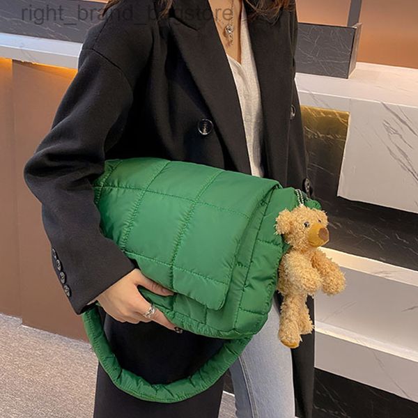 nylon quilted crossbody bag winter overlarge cotton women shoulder bag designer down padded messenger bags for women big tote w220813
nylon quilted crossbody bag winter overlarge cotton women shoulder bag designer down padded messenger bags for women big tote w220813