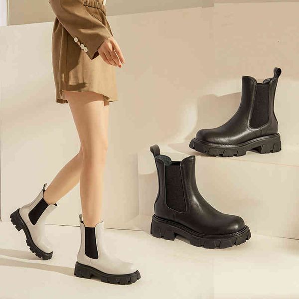 boots winter chelsea boots women's leather martin versatile medium tube thick bottom chimney, Black
boots winter chelsea boots women's leather martin versatile medium tube thick bottom chimney, Black