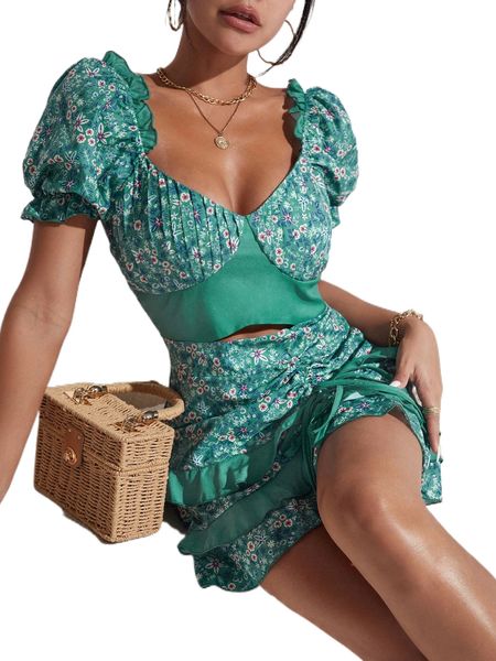 ditsy floral print fold pleated cut out drawstring layered hem dress q514#, Black;gray
ditsy floral print fold pleated cut out drawstring layered hem dress q514#, Black;gray