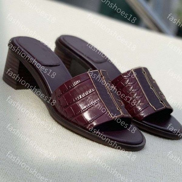 2022 summer leather outer wear thick heel middle open toe high-heeled slippers rhinestone buckle flat bottom slippers versatile sandals sand, Black
2022 summer leather outer wear thick heel middle open toe high-heeled slippers rhinestone buckle flat bottom slippers versatile sandals sand, Black