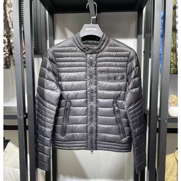2022 men's lightweight down jacket fashion casual warm 90 white goose down short downs coat winter stand collar without cap outerwear, Black
2022 men's lightweight down jacket fashion casual warm 90 white goose down short downs coat winter stand collar without cap outerwear, Black