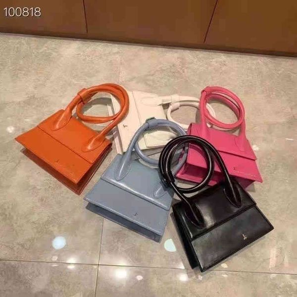 factory direct sale big brand same new women's adjustment buckle handle hand msenger designer bag
factory direct sale big brand same new women's adjustment buckle handle hand msenger designer bag
