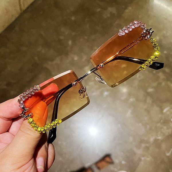 sunglasses 2022 vintage women brand designer handmade rhinestone rimless sun glasses cutting lens ladies eyeglasses, White;black
sunglasses 2022 vintage women brand designer handmade rhinestone rimless sun glasses cutting lens ladies eyeglasses, White;black