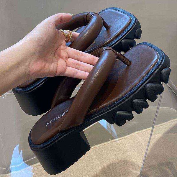 slippers new 2022 female casual sandals woman pumps low heel slides fashion ladies outside beach women flip flops platform shoes 220518, Black 
slippers new 2022 female casual sandals woman pumps low heel slides fashion ladies outside beach women flip flops platform shoes 220518, Black