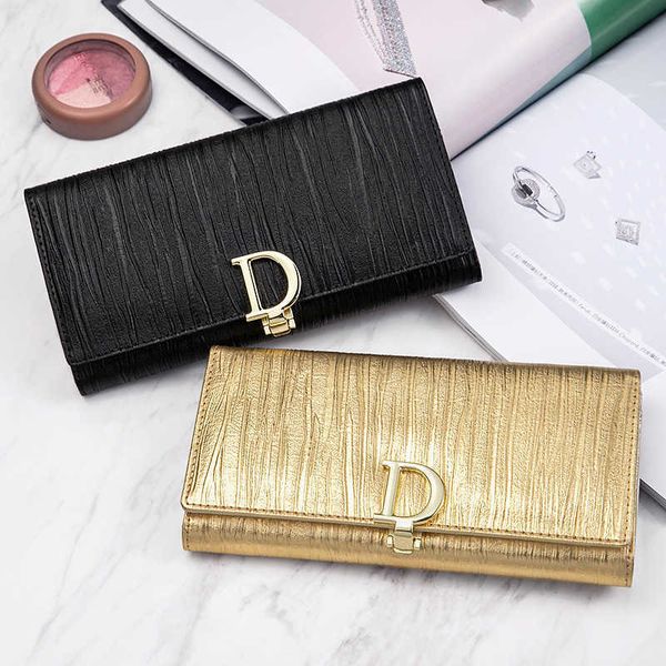 luxury designer wallet new d-button lady's leather handbag 5 colors women's long stripe wallets, Red;black
luxury designer wallet new d-button lady's leather handbag 5 colors women's long stripe wallets, Red;black