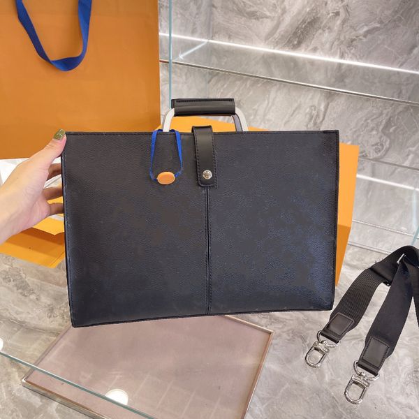 2022 designer men's classic old flower messenger briefcase brand messenger shoulder bag nylon messenger bag business casual style 35cm
2022 designer men's classic old flower messenger briefcase brand messenger shoulder bag nylon messenger bag business casual style 35cm