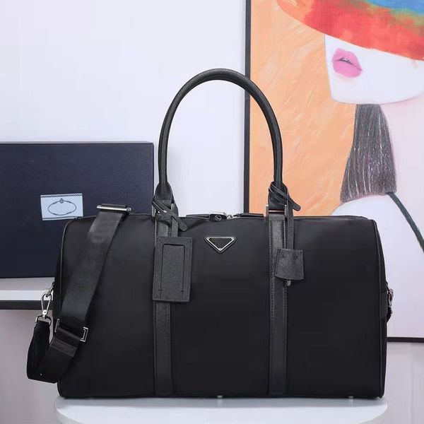 large capacity duffle bag chain travel bags outdoor genuine leather polyester plain print stripes letter soft single oversize
large capacity duffle bag chain travel bags outdoor genuine leather polyester plain print stripes letter soft single oversize