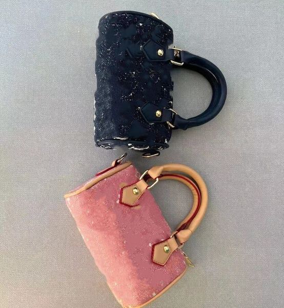 women handbag letter print baby bag mini cloth pillow bags girls purse factory price, Black
women handbag letter print baby bag mini cloth pillow bags girls purse factory price, Black