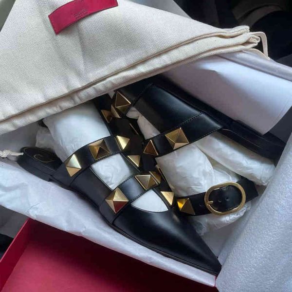 sandals quasi goods with source standard cabinet large rivet sandals women's vt leather flat bottomed pointed leisure two ring baotou h, Black
sandals quasi goods with source standard cabinet large rivet sandals women's vt leather flat bottomed pointed leisure two ring baotou h, Black