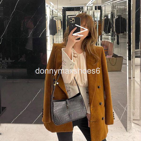 women's suits & blazers corduroy suit coat autumn winter style niche chic high street silhouette versatile loose women, White;black
women's suits & blazers corduroy suit coat autumn winter style niche chic high street silhouette versatile loose women, White;black