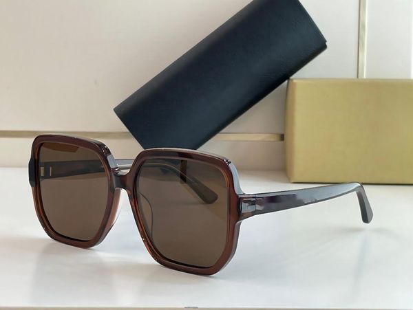 sunglasses for men women summer 9026 style anti-ultraviolet retro plate cat eye frame random box, White;black
sunglasses for men women summer 9026 style anti-ultraviolet retro plate cat eye frame random box, White;black
