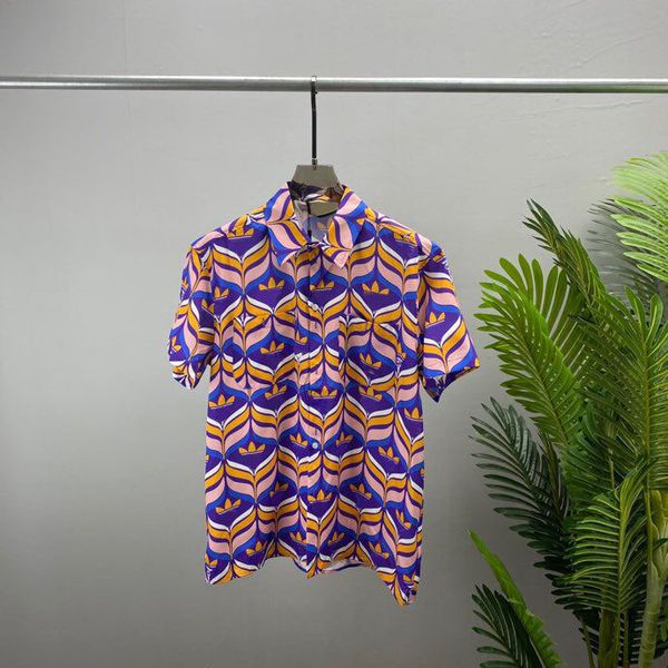 2022 early autumn new printed short-sleeved holiday seaside shirt suit collar t-shirt fashion trend sweatshirt, Black;brown
2022 early autumn new printed short-sleeved holiday seaside shirt suit collar t-shirt fashion trend sweatshirt, Black;brown