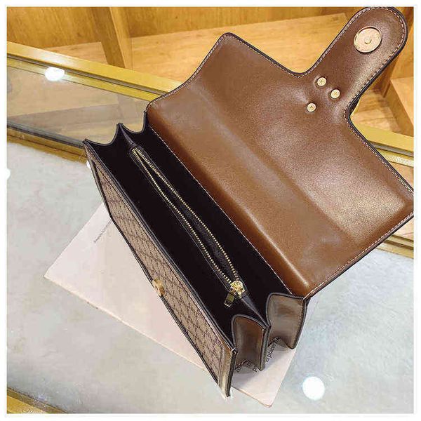 factory outlet deals messenger 2022 new single shoulder female contrast color small square bag goods large capacity urban fashion
factory outlet deals messenger 2022 new single shoulder female contrast color small square bag goods large capacity urban fashion