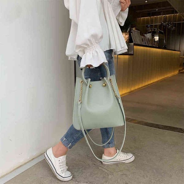 benviched 2022 fashion women handbag pu leather women shoulder bags famous brand designer women bags ladies casual sac a main g220506 
benviched 2022 fashion women handbag pu leather women shoulder bags famous brand designer women bags ladies casual sac a main g220506