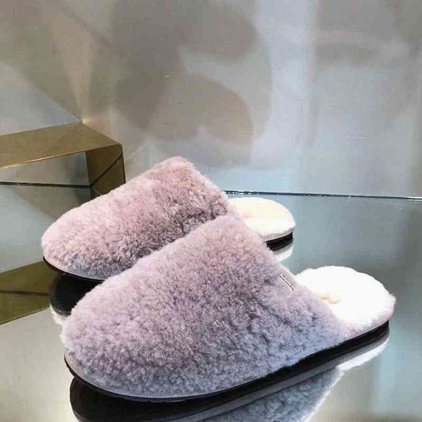 wool slippers women's flat slippers fashionable classic fresh beautiful suitable for home comfortable warm winter series, Black
wool slippers women's flat slippers fashionable classic fresh beautiful suitable for home comfortable warm winter series, Black