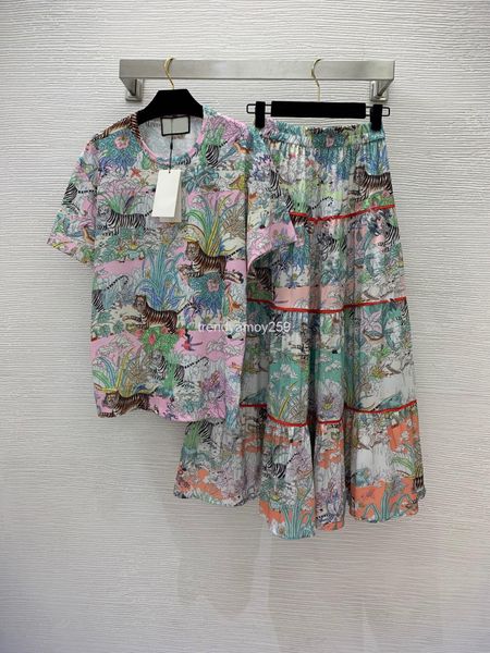 women's two piece pants early spring t-shirt half skirt landscape painting letter printing fashion round neck short sleeve fluffy, White
women's two piece pants early spring t-shirt half skirt landscape painting letter printing fashion round neck short sleeve fluffy, White