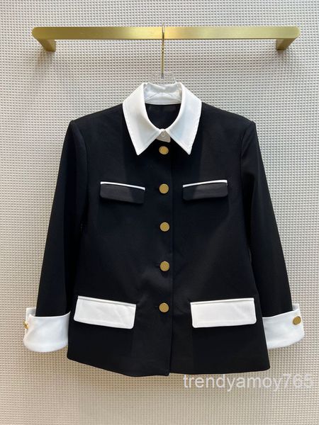 women's jackets equestrian jacket temperament capable contrast color lapel button straight shoulder pad high end, Black;brown
women's jackets equestrian jacket temperament capable contrast color lapel button straight shoulder pad high end, Black;brown