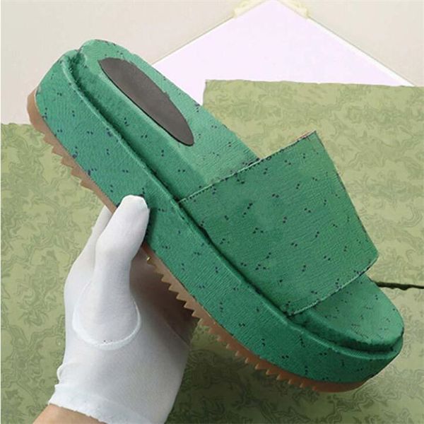 2022 designer slippers fashion thick bottom sandals letter embroidery slides lady platform wedges sandal beach high heel size35-45, Black
2022 designer slippers fashion thick bottom sandals letter embroidery slides lady platform wedges sandal beach high heel size35-45, Black