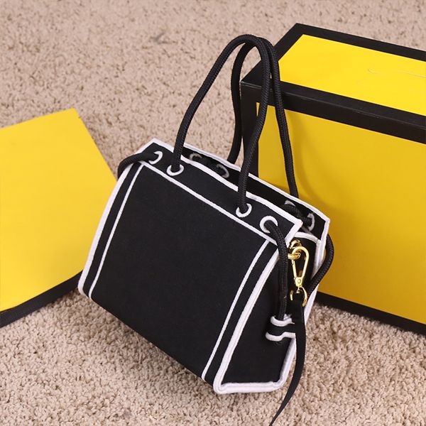 designer mini tote bags for women canvas shopping bag personality fashion embroidery letter handbag versatile casual large capacity crossbod
designer mini tote bags for women canvas shopping bag personality fashion embroidery letter handbag versatile casual large capacity crossbod