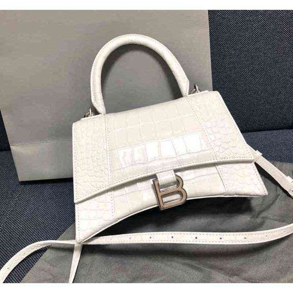 handbags balencigas classic designer bags star's same 's bag 2022 b-shaped leather messenger versatile b family crocodile hourglas
handbags balencigas classic designer bags star's same 's bag 2022 b-shaped leather messenger versatile b family crocodile hourglas
