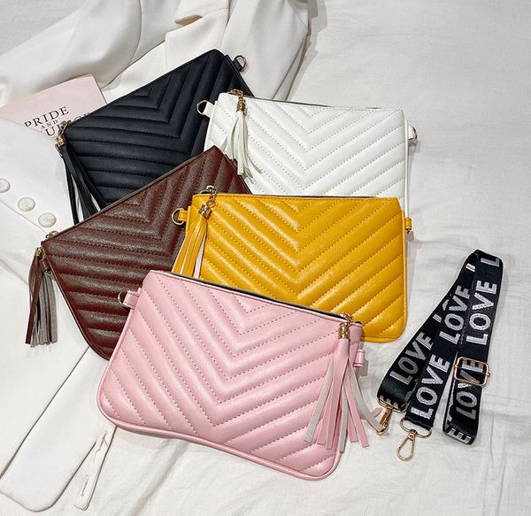 luxury single shoulder bag fashion women tassel zipper pu lether handbags lady style letter printed strap messenger bags h0242
luxury single shoulder bag fashion women tassel zipper pu lether handbags lady style letter printed strap messenger bags h0242