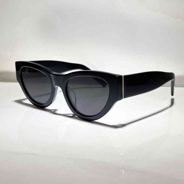 women's sunglasses for summer m94 style anti-ultraviolet retro plate cay eye frame random box, White;black
women's sunglasses for summer m94 style anti-ultraviolet retro plate cay eye frame random box, White;black