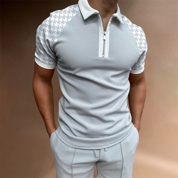 style men polo shirts casual patchwork homme shirt short sleeve turn down zipper collar 220719, White;black
style men polo shirts casual patchwork homme shirt short sleeve turn down zipper collar 220719, White;black