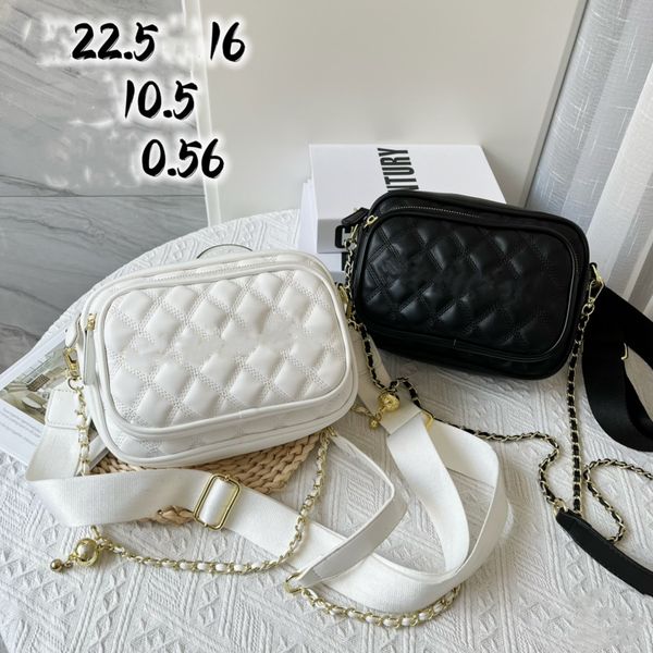 luxury single shoulder bag lady style diamond lattice fashion handbags women metal letter chain messenger bag a8782
luxury single shoulder bag lady style diamond lattice fashion handbags women metal letter chain messenger bag a8782